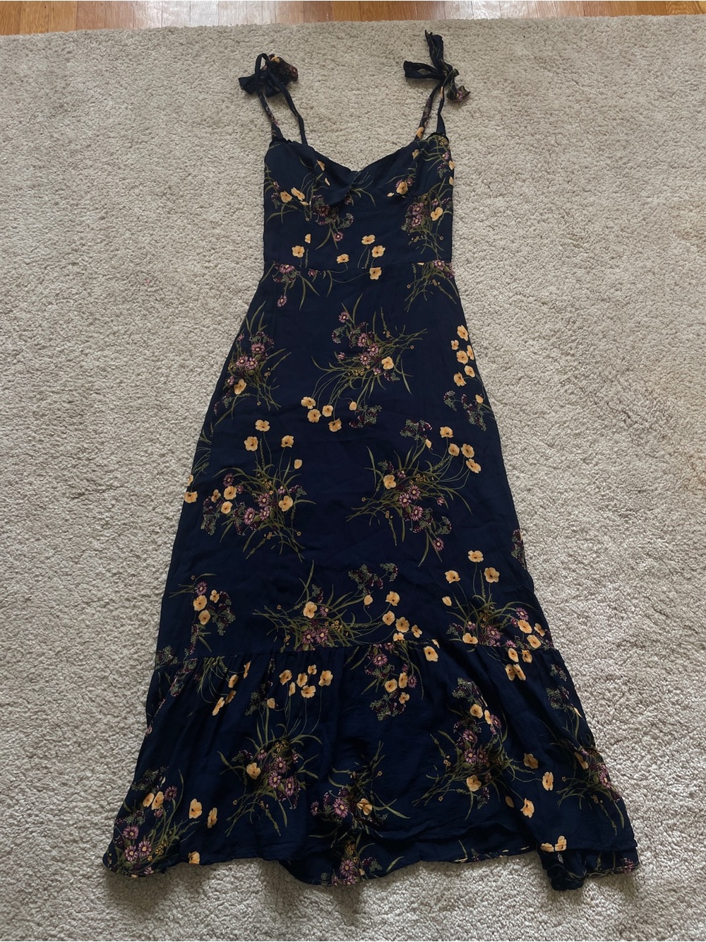 Reformation Nikita Dress In Mademoiselle size 8 - Picture 3 of 14